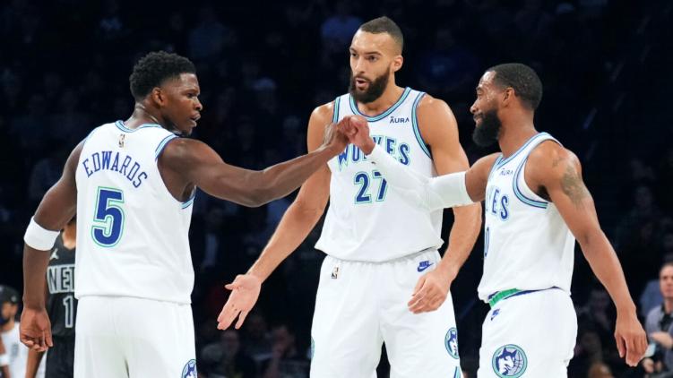 库里官宣决定！勇士无比遗憾，核心没能证明自己，管理层任务艰巨