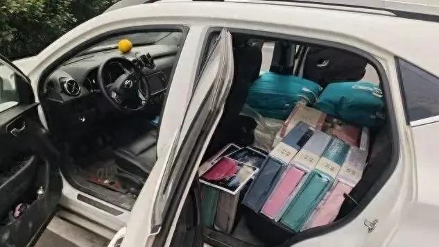 直播盛世，翻车现场？300万粉丝的信任，值多少钱？