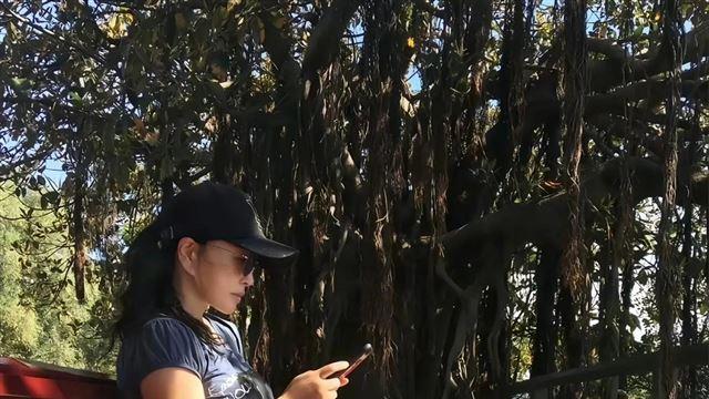 刘晓庆果然稳准狠，被小38岁前男友勒索钱，刘晓庆回应一分都不给