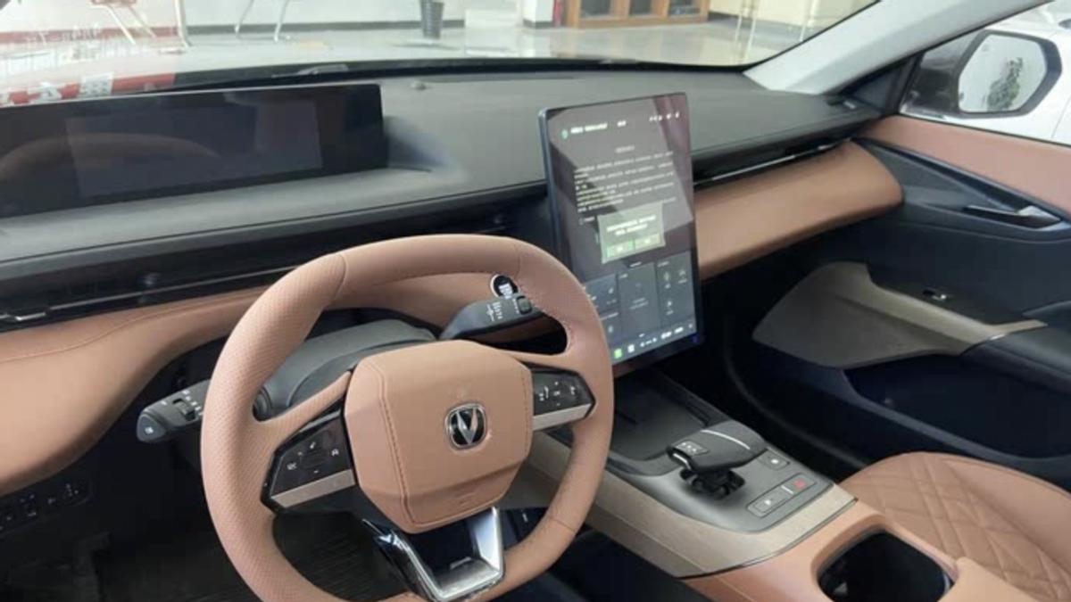 长安三款经典车上市，最低4.79万起，考虑油车吗？