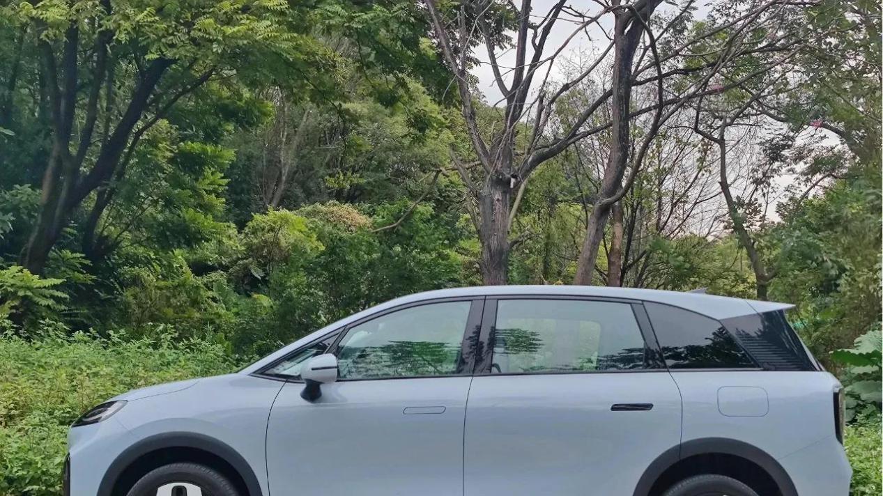 9.98万纯电SUV怎么选？极狐考拉S和比亚迪元UP智驾版全方位对比