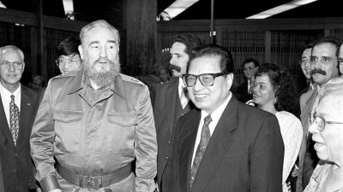 邓小平一生最信的两人！正国级+副国级，相同“秘密”太励志