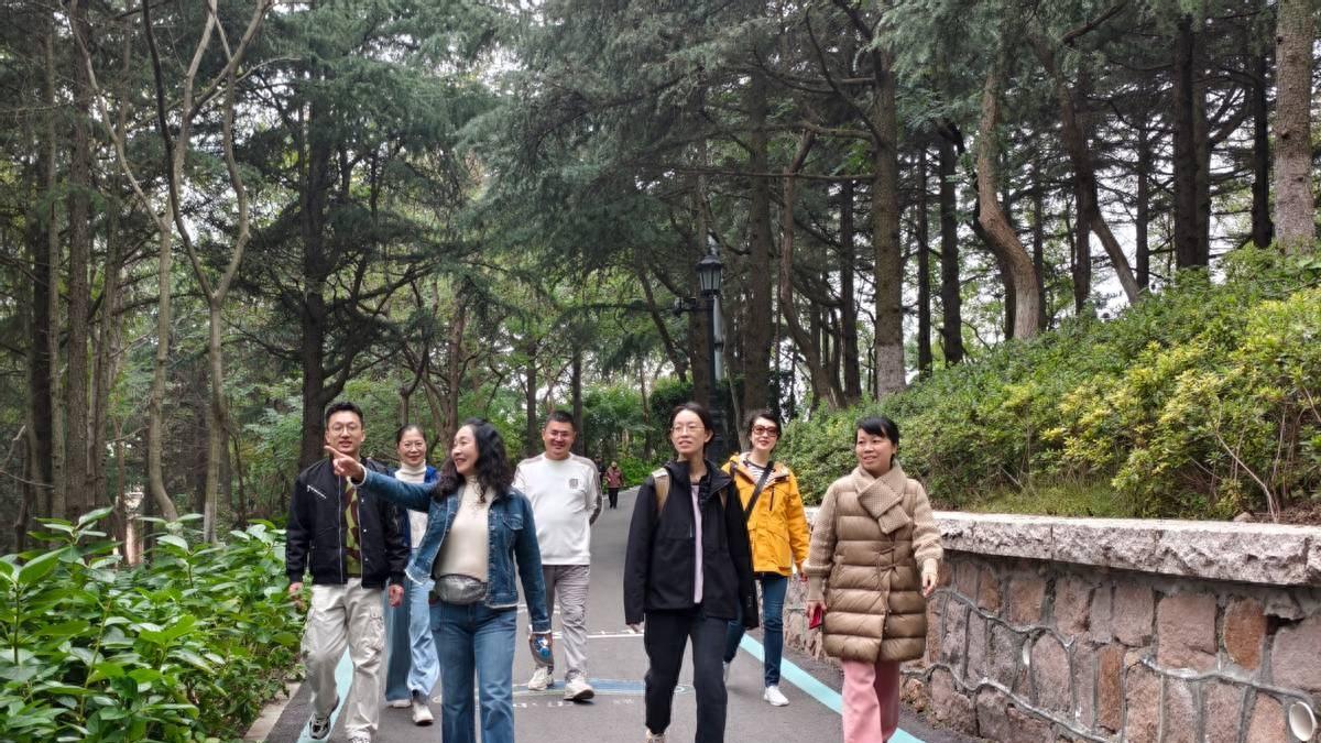 九三学社青岛市市南区委员会调研太平山中央公园