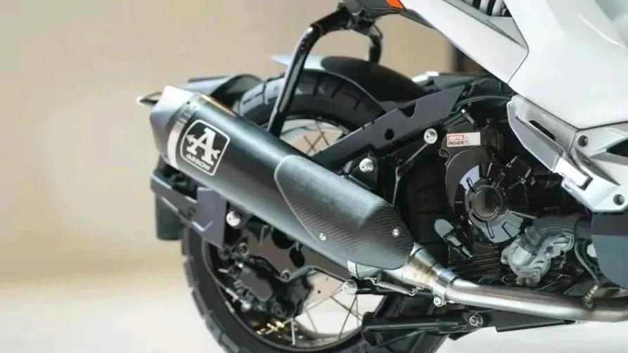 国产摩托都在降价，它却逆势涨价！标致XP400凭啥当“钉子户”？