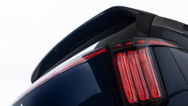 昊铂HL全新升级，重塑豪华驾乘体验，引领家庭出行新潮流