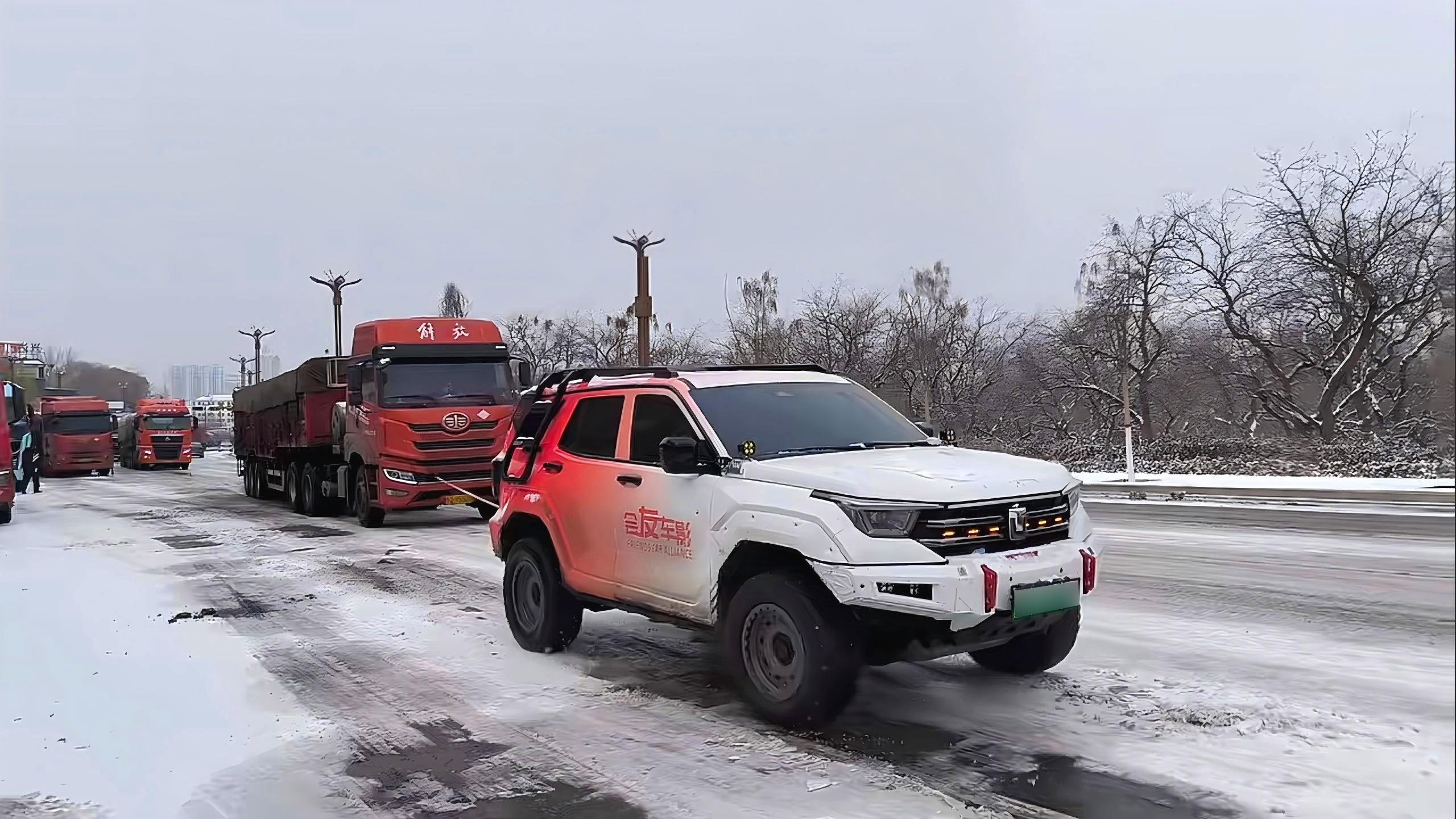 每一份坚守，都值得铭记《中国红 一定红》坦克献礼无名英雄