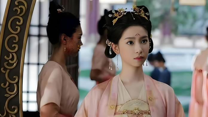 又纯又毒、娇憨狠辣，我为什么说刘梦芮是《赴山海》最出彩的女角？