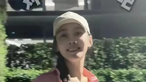 秋瓷炫大方展示好身材，真的是又瘦又有料，实名羡慕于晓光！