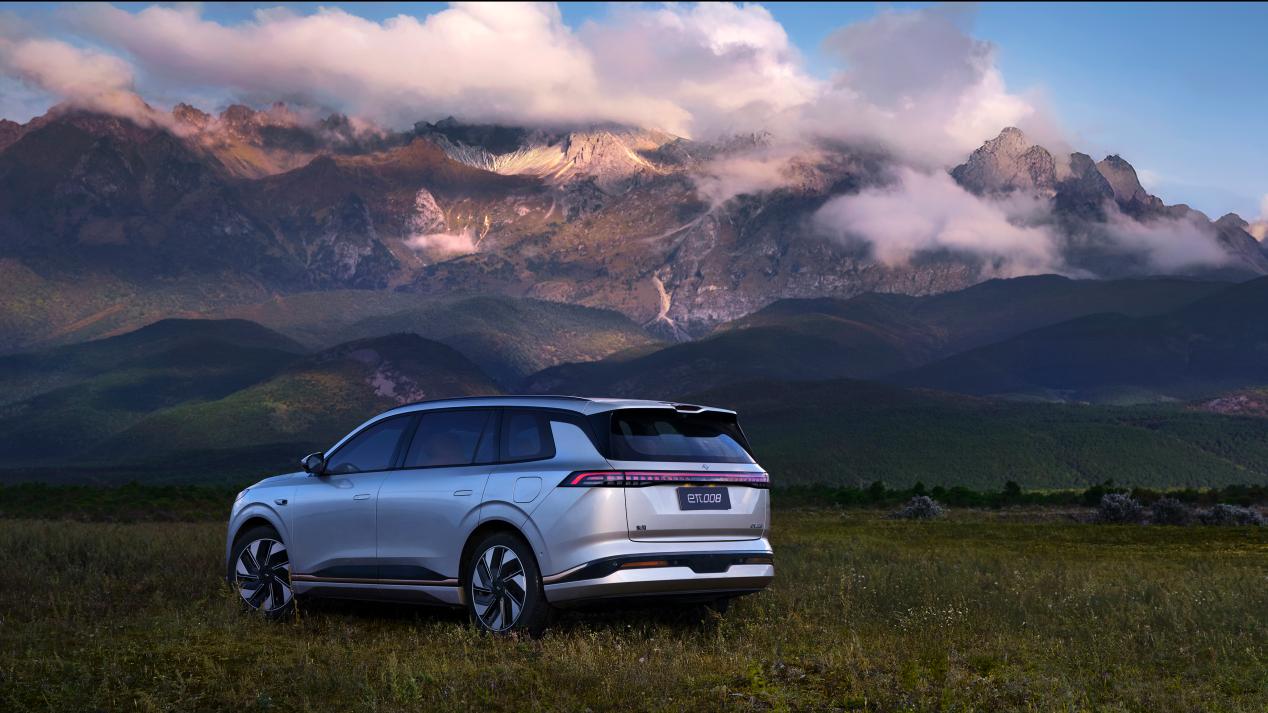 比理想L7便宜近10万，5米长大5座SUV，1300km续航，冰箱彩电配齐
