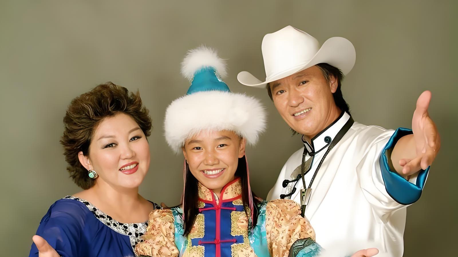 19年光阴流转，“吉祥三宝”如今只剩她一人