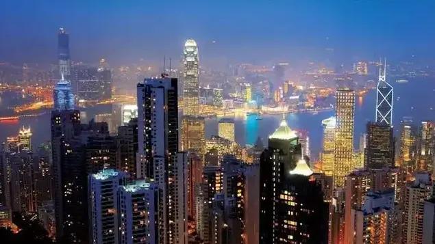 2025房市新动向：房价跌跌不休，谁在制造这场大跌？