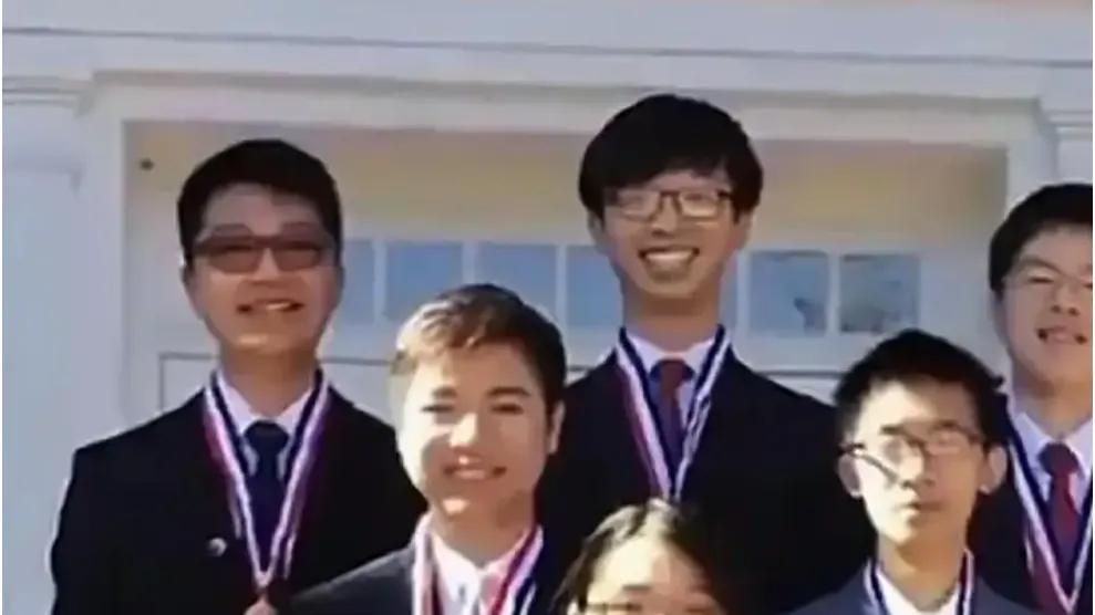 美国大量开除印度裔高管，全面提拔华人高管，未来中美将是华人之间的战争