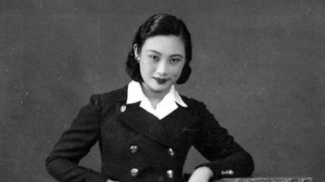 戴笠与胡蝶的真实影像，胡蝶千娇百媚如仙子，戴笠面容冷峻显威严