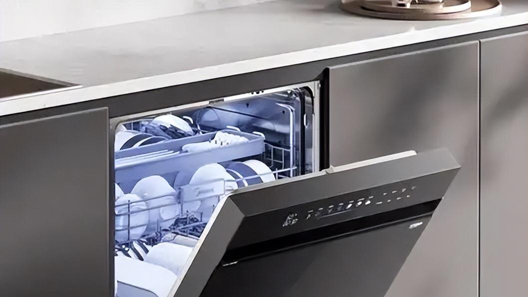 洗碗机是智商税还是家务神器？这几类家庭必看选购指南！