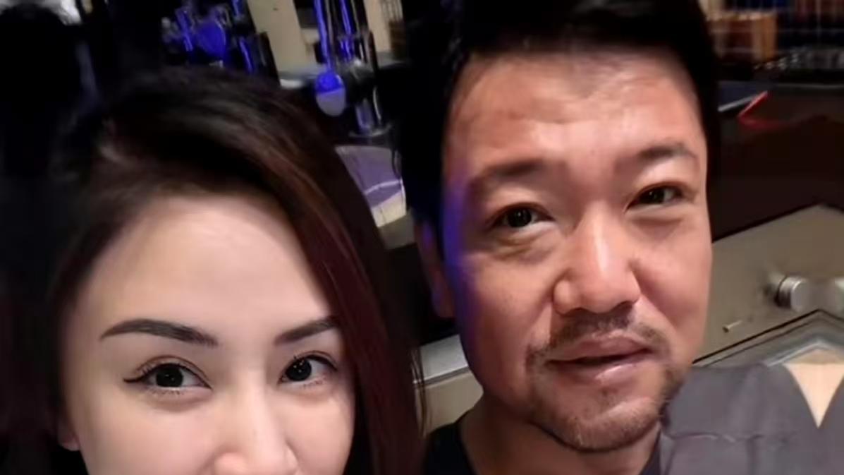 贾冰瘦脱相上热搜！明星减肥都这么拼吗？