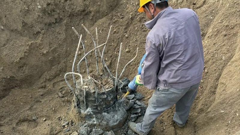 工地桩基施工，破桩头，被“新手老板”批评了