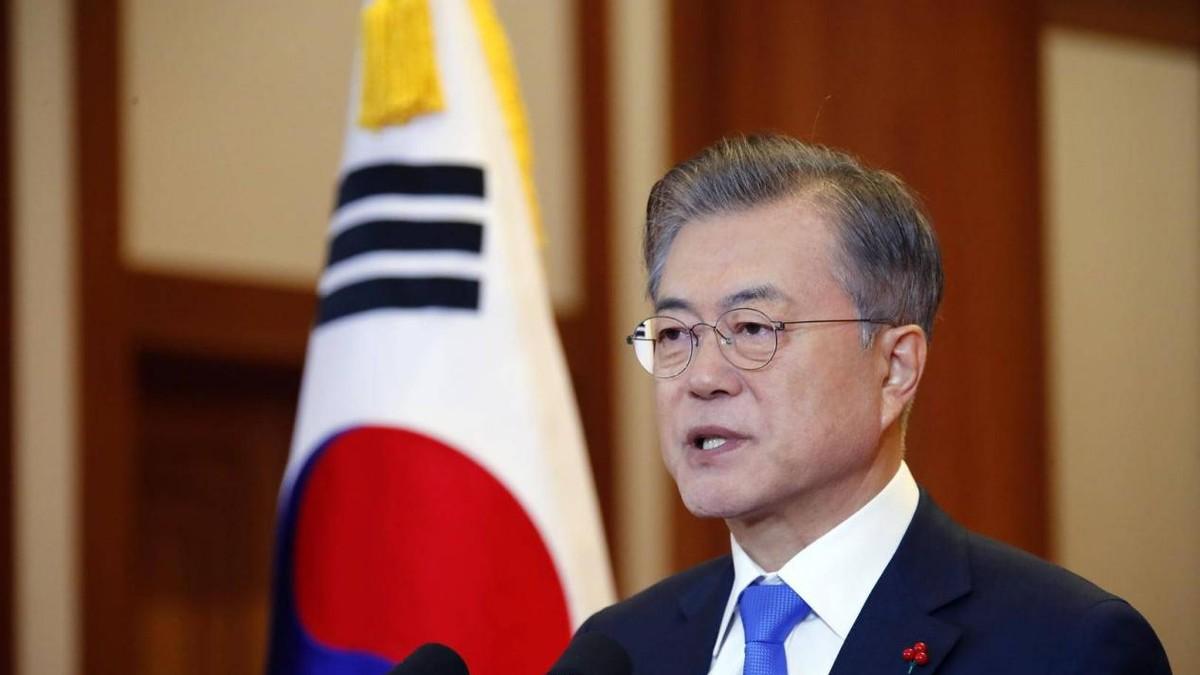 站队中国还是美方？韩国政府表示拒绝，话音刚落，72岁文在寅被告