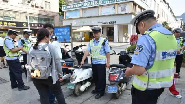 6月1日起执行，电动车、三轮车上路有新变化，实施“3禁4罚”新规