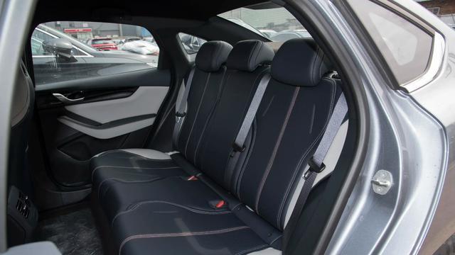 2025款比亚迪秦PLUS DM-i全面解析