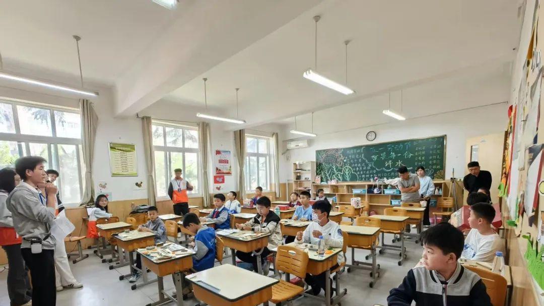 “奔跑吧·少年”2025年郑州市中小学生机器人/航海模型/建筑模型锦标赛开赛