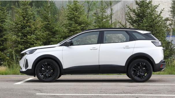 新款标致4008上市，1.6T+8AT仅售15.97万，能否逆袭途胜L？