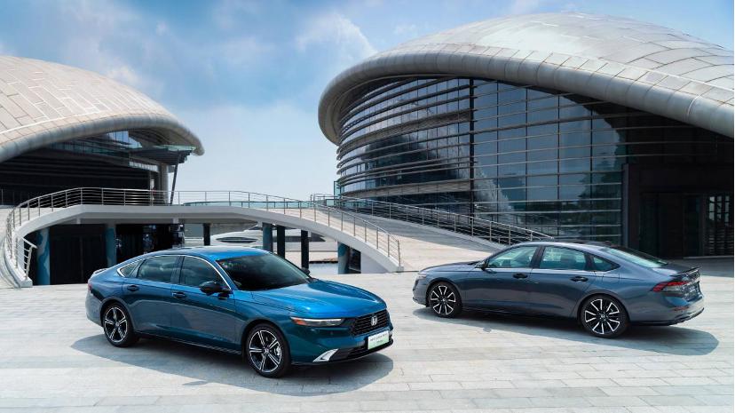 年底买车怕踩坑？十来万雅阁竟能躺赢双节+圣诞