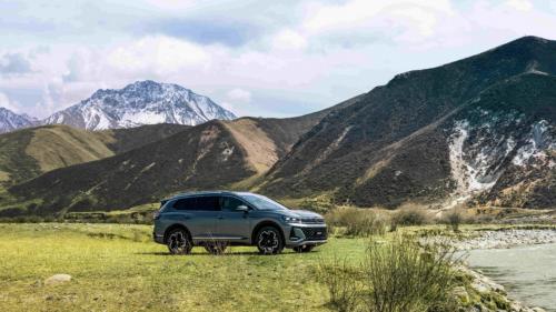 长途出行不压抑！全新揽境真三排座椅舒适度创新高