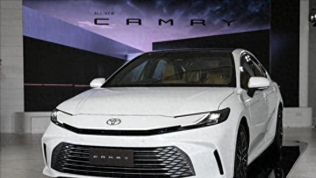 2024款丰田凯美瑞XV80登陆泰国，只有Hybrid油电可选！