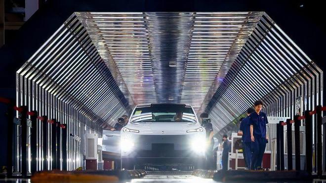 ​集团赋能 技术革新  深蓝汽车让“中国智造”走向全球