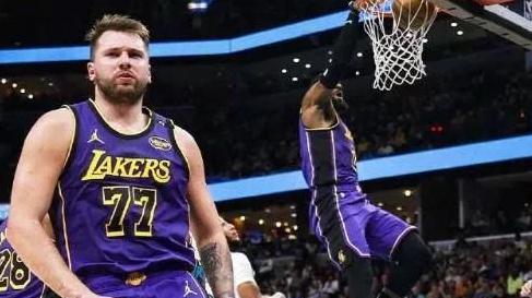 湖人134-127击败灰熊，谁成了赢球大功臣？数据揭晓