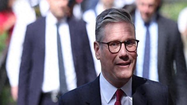 修复关系后，英国首相为中国发声，阻止特朗普联俄对抗中国