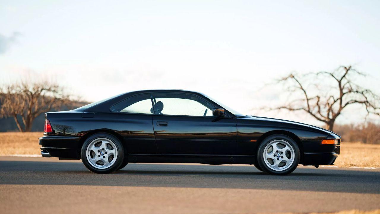 有人花6.1万美元把这辆1995年的手动版宝马850CSi“偷”回家