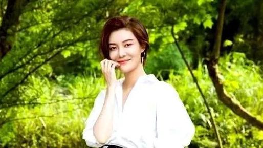 王丽云70岁生日：前夫陪她庆生网友：一对模范前妻前夫