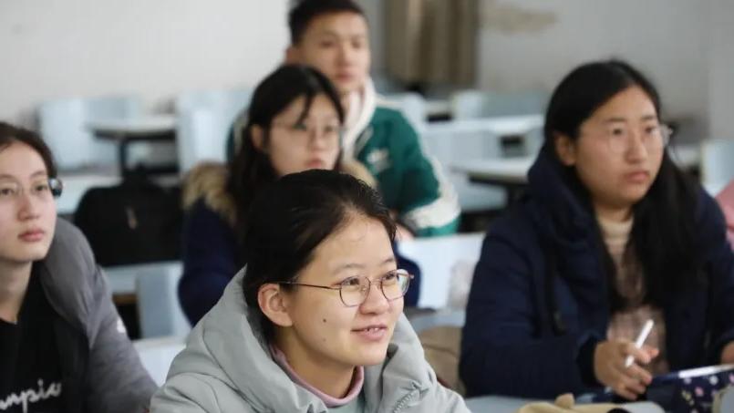 2025年值得女生关注的3个本科专业！