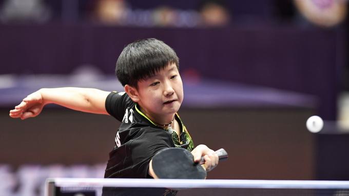 孙颖莎参加重庆冠军赛成疑，球迷为难，大V却称一举三得