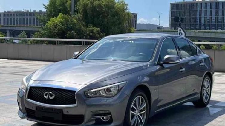 3-5 万想买日系 B 级车？车贩子自己会选的 5 款，照着买不踩坑！