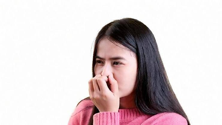 鼻子里面总是有臭味，这是怎么回事? 有这几种可能！