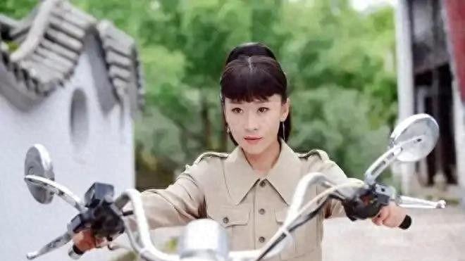 苗圃用孩子开启职业，网友感叹时代变迁