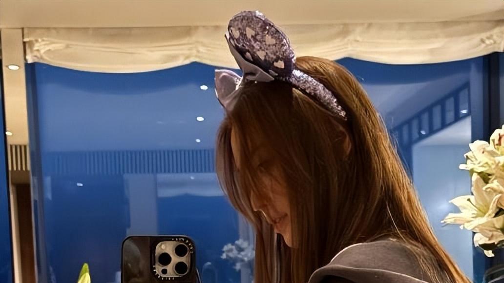 看懂Angelababy小海绵自拍，才明白Angelababy离婚后对孩子有多好