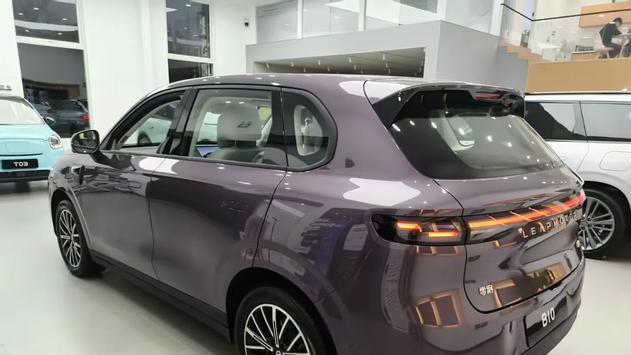 9.98万起！零跑B10价格公布，性价比无敌？