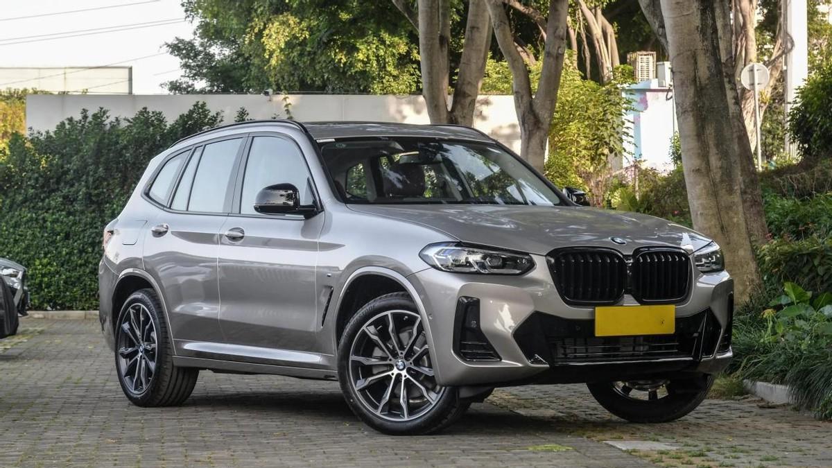 宝马X3新旧款同台销售，长轴和标轴，你会怎么选？