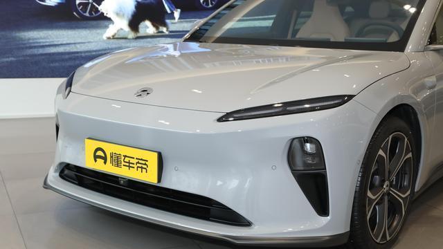 预算30万左右，蔚来ET5值得入手吗，新能源车选购指南