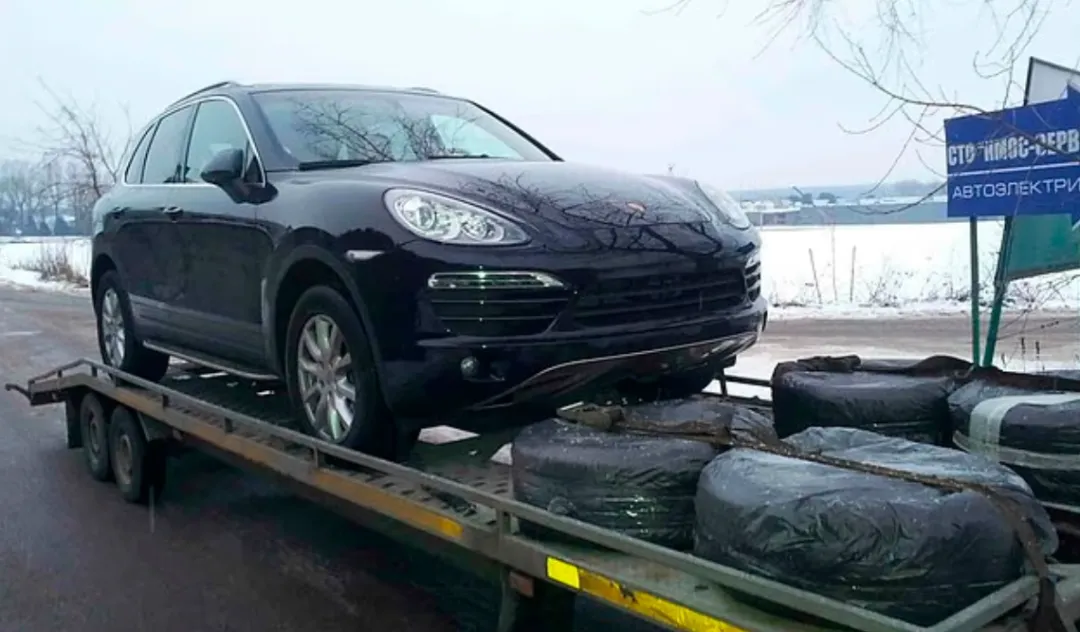 数百辆在俄罗斯保时捷忽然被远程锁车，设计缺陷还是科技后门 ？