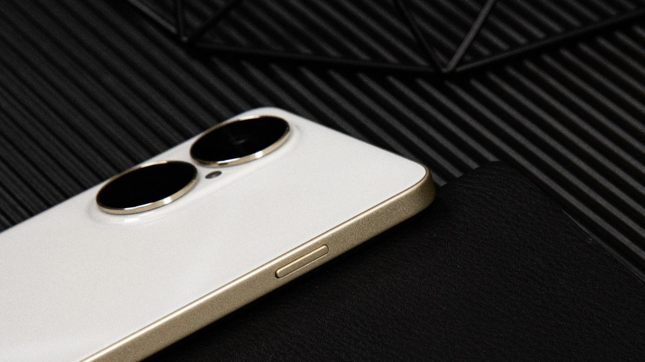 续航强劲、可靠安全，华为畅享 80今日开售，或成千元档“续航新标杆”