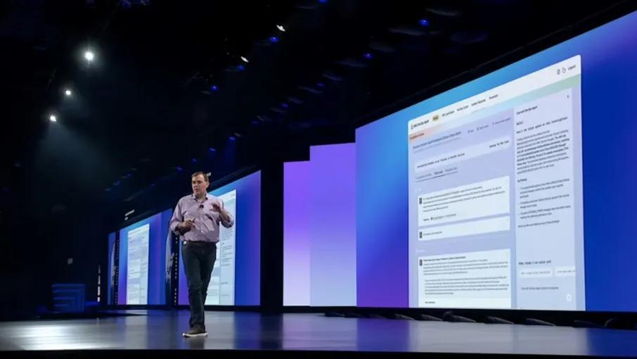 王座之上的亚马逊云科技，再度举起了他的“权杖”