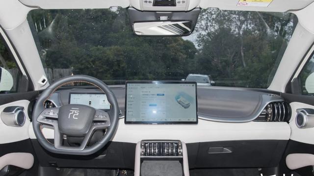 老款优惠1.4万，新款标配领航辅助驾驶，元PLUS该怎么选？