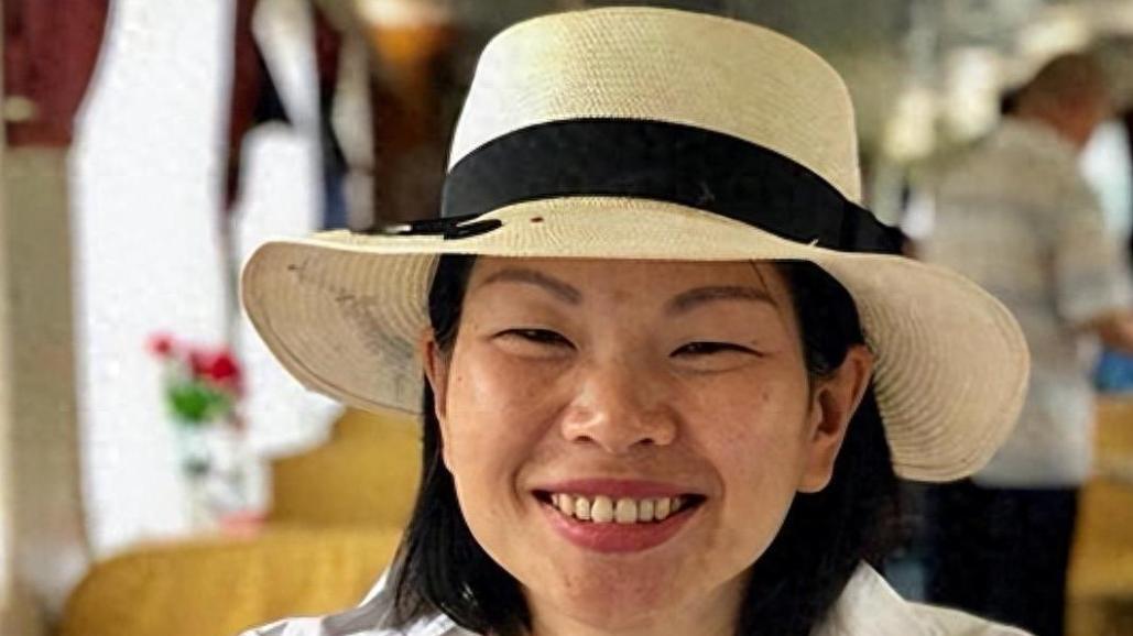 顶级超模吕燕，丈夫是法国贵族，儿子帅如童话王子