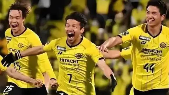 11.8足球推荐2场比赛重点分析全天48析预测：比分 进球数 胜平负