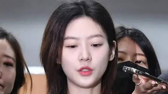 金赛纶家暴录音风波: 真相扑朔迷离, 家暴阴影该如何打破?