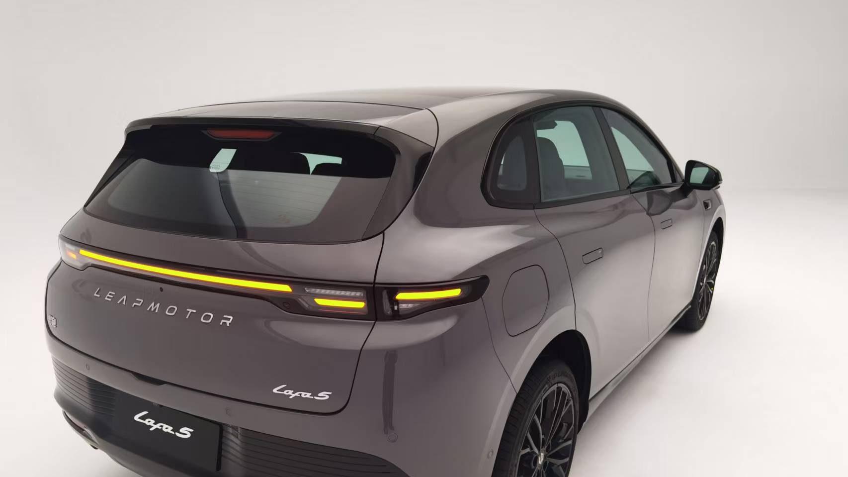 零跑Lafa 5，重新定义电动小钢炮？